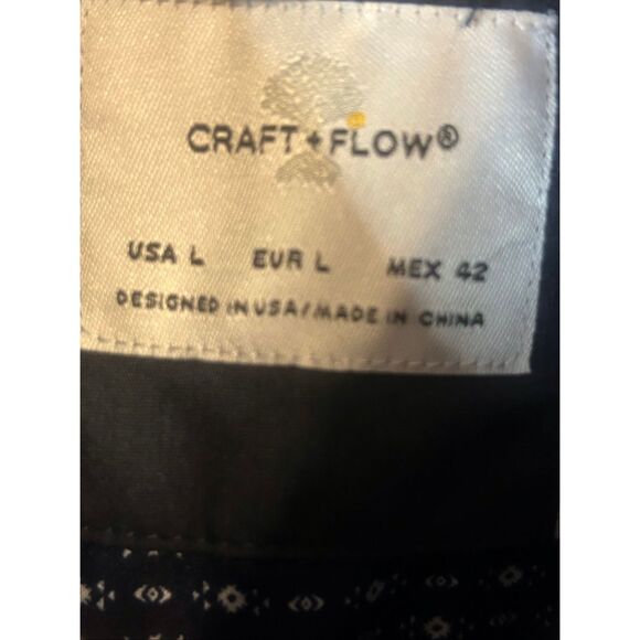 Craft + Flow Long Sleeve Button Up Shirt Navy Front Pocket Size Large (5836) - Picture 4 of 6